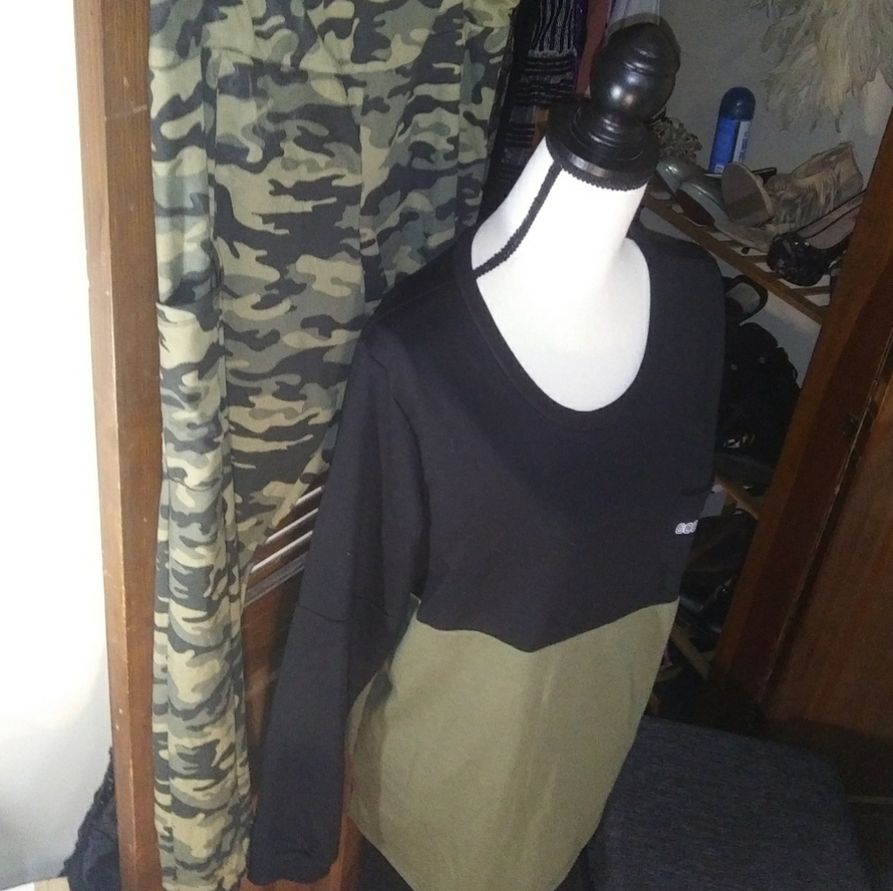 Rue 21 camo leggings, szXL, Brand new